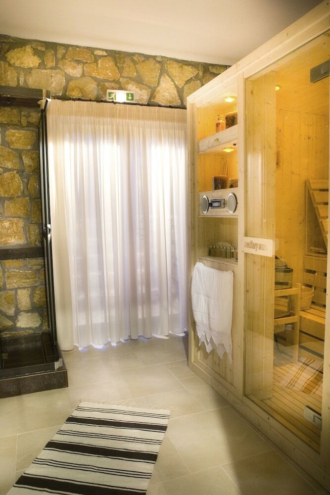 Hotel Archontiko Emmanouilidi Suites