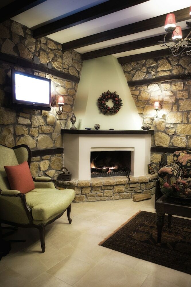 Hotel Archontiko Emmanouilidi Suites