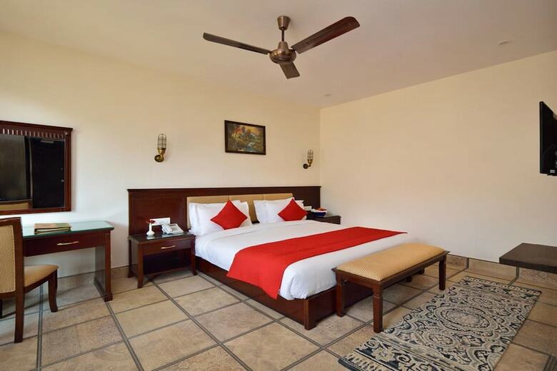 Hotel Shaantam Resorts & Spa