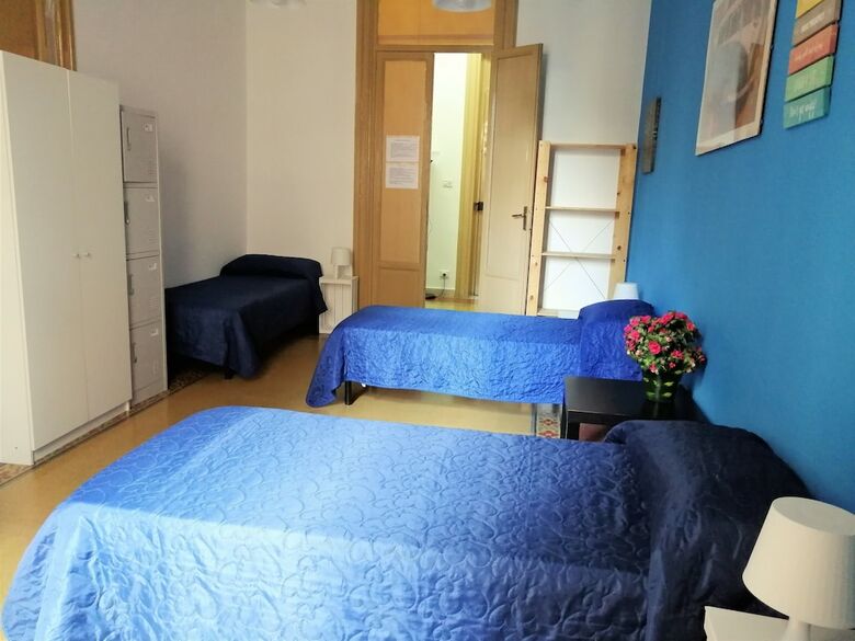 Hostal Jonathan Hostel & Guesthouse