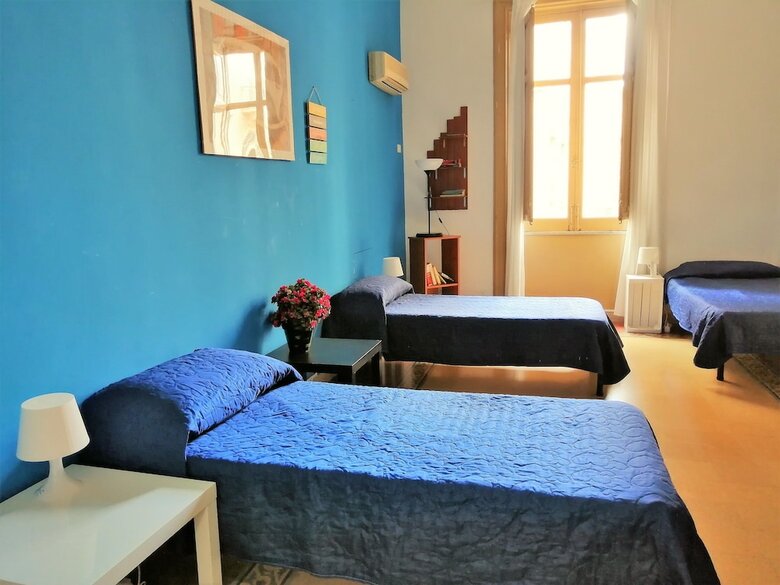 Hostal Jonathan Hostel & Guesthouse