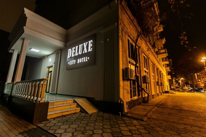 Deluxe City Hotel