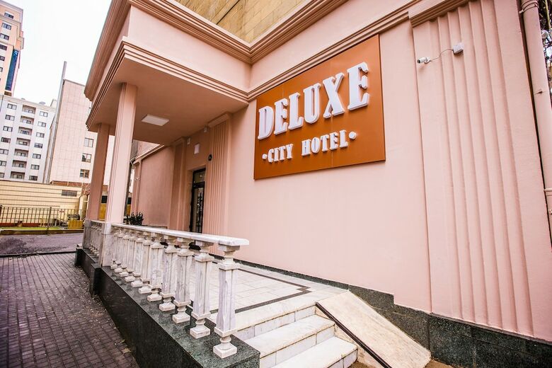 Deluxe City Hotel