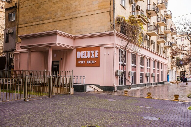 Deluxe City Hotel