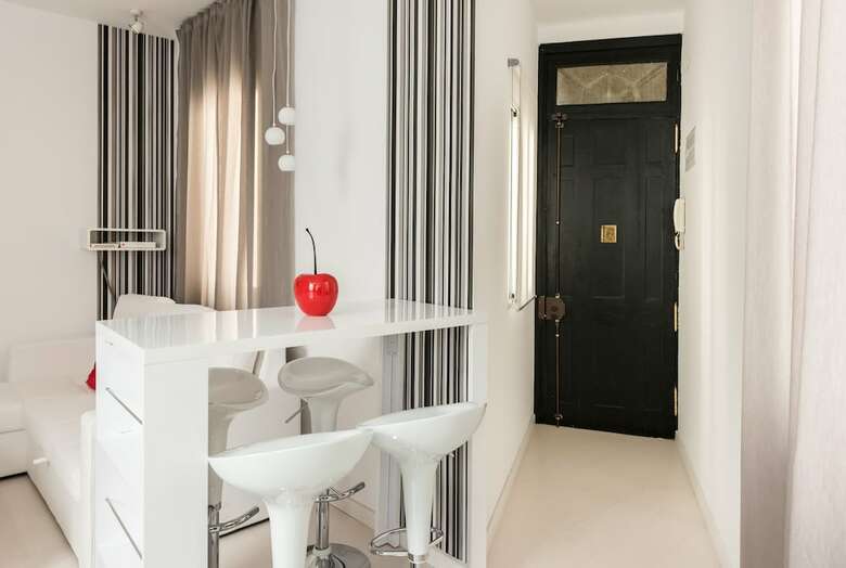 Apartamentos Plaza de La Morer�a City Center