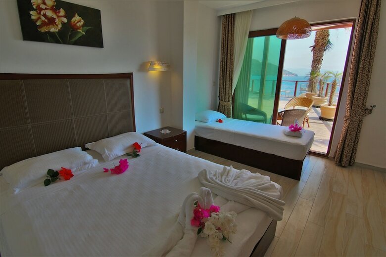Ekincik Beach Hotel