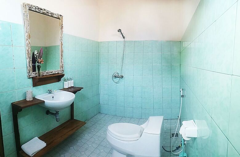 Bed & Breakfast Lovina Palace
