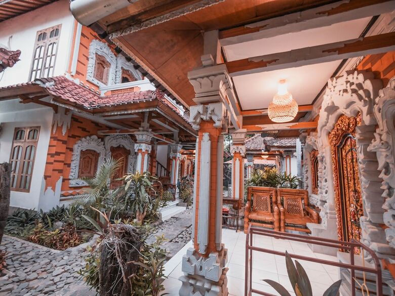 Bed & Breakfast Lovina Palace