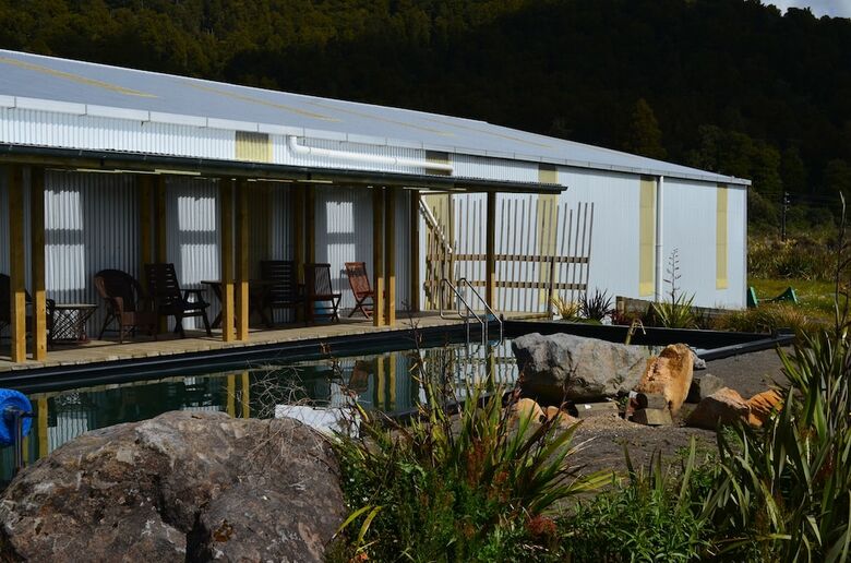 Motel Tongariro Springs Boutique Suites