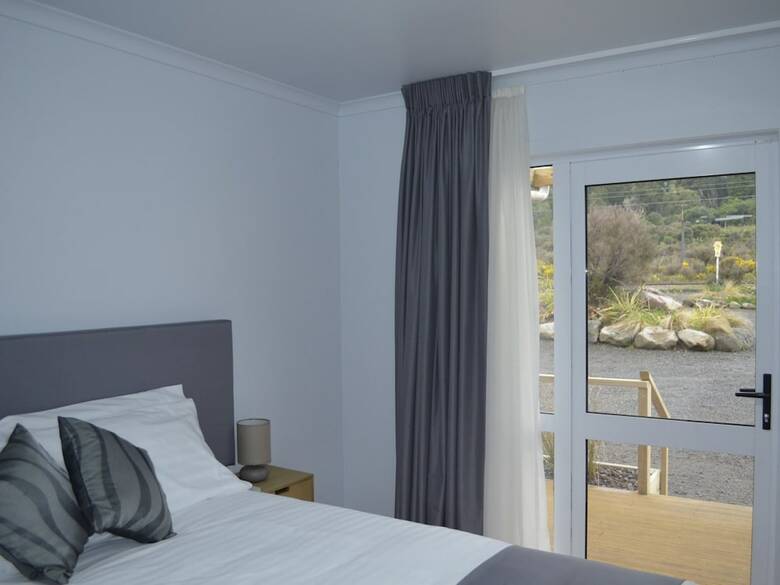 Motel Tongariro Springs Boutique Suites