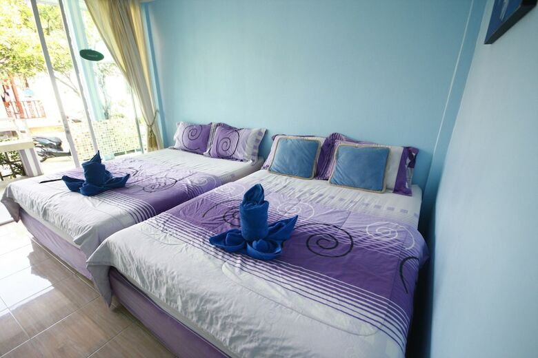 Hotel Baan Coconut At Koh Larn