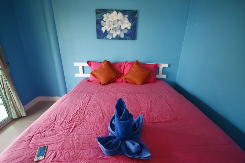 Hotel Baan Coconut At Koh Larn