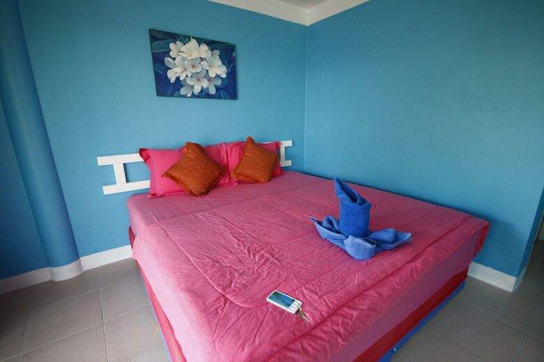 Hotel Baan Coconut At Koh Larn