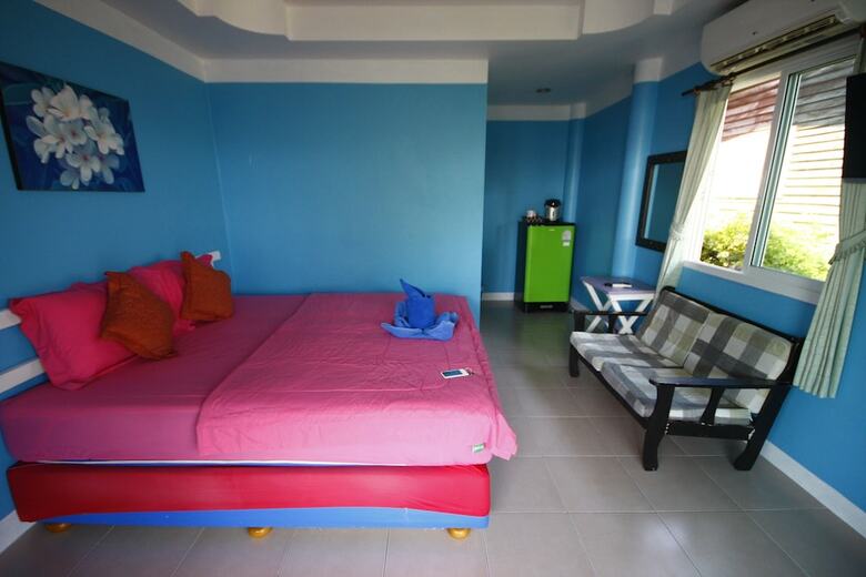 Hotel Baan Coconut At Koh Larn