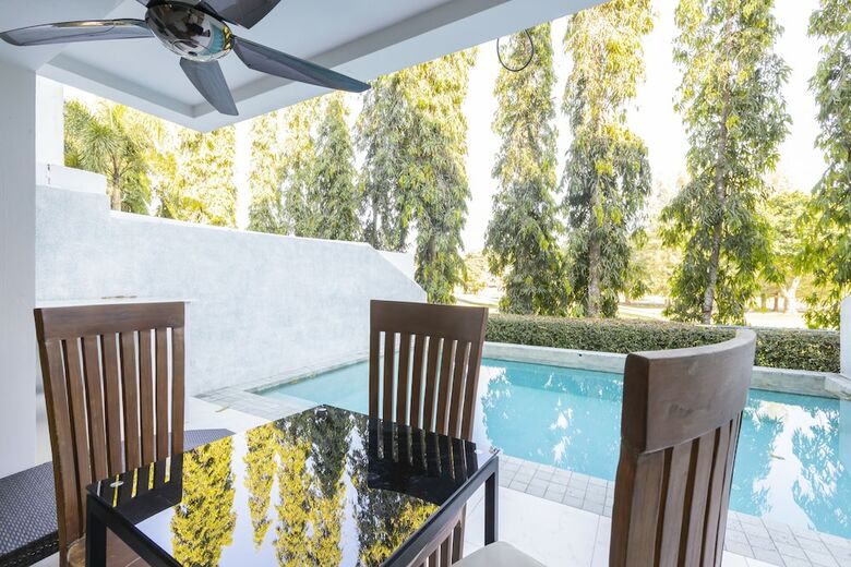 The Fairways Golf Villas