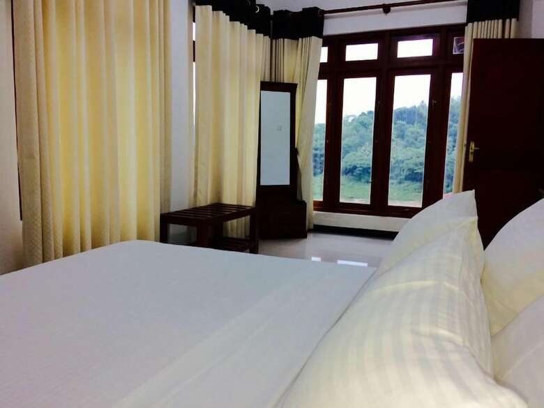 Hotel Mount River View