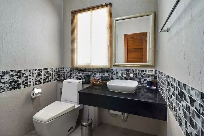 Holiday 3 Bed Room Tanode Villa
