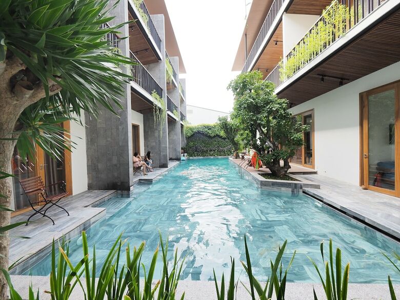 Tam House Villa Hotel