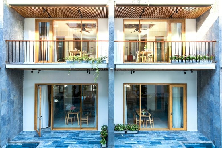 Tam House Villa Hotel