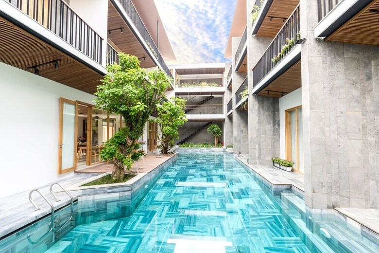 Tam House Villa Hotel