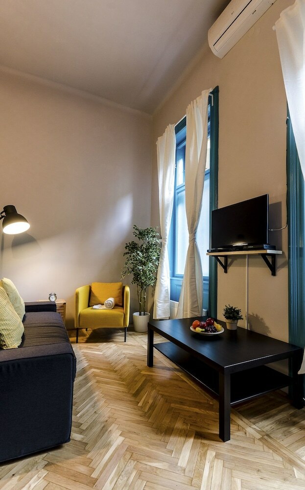 Basil Apartment