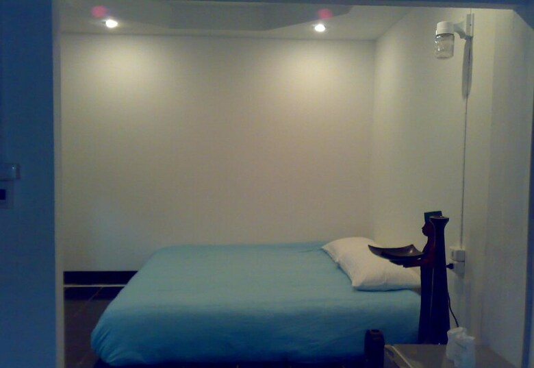 Hotel Moon House At Clock Tower