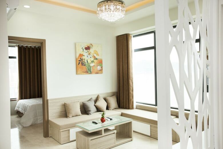 Aparthotel Beach Front Oceanous Apartment
