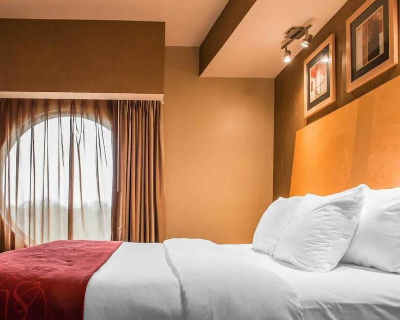 Hotel Comfort Suites Monroeville
