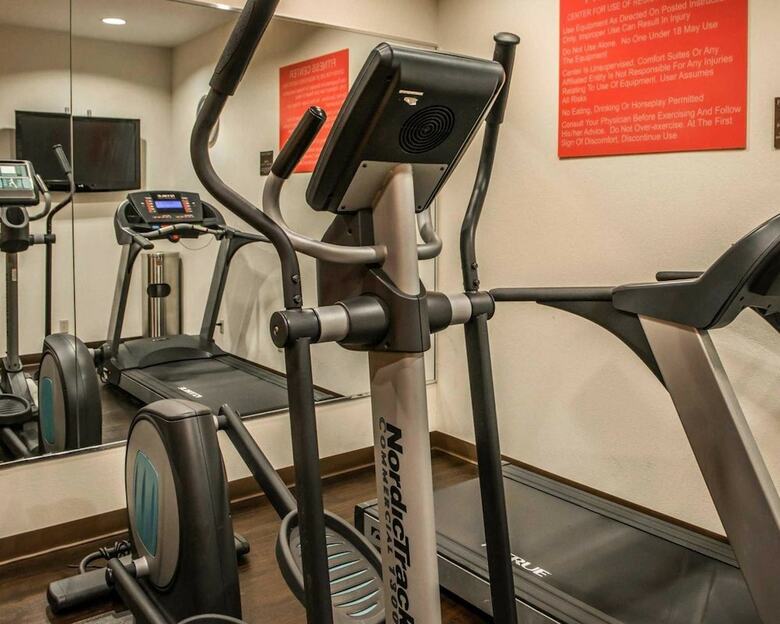 Hotel Comfort Suites Monroeville