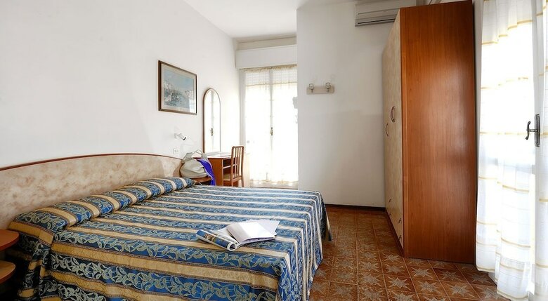 Hotel Mirabel