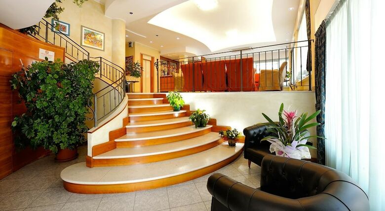 Hotel Mirabel