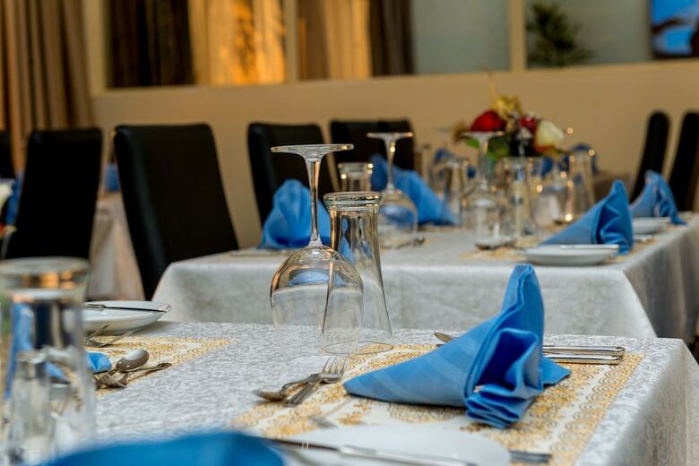Hotel Sefcon Suites And Apartment