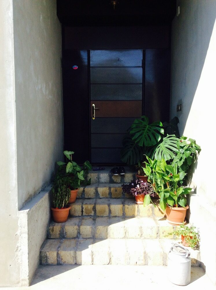 Hotel Hause On Ashiq Cuma Steet 8