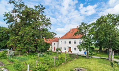 Apartamentos Historischer Pfarrhof Niederleierndorf