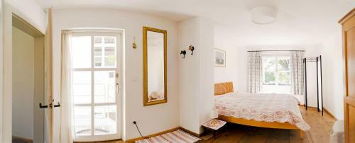 Apartamentos Historischer Pfarrhof Niederleierndorf