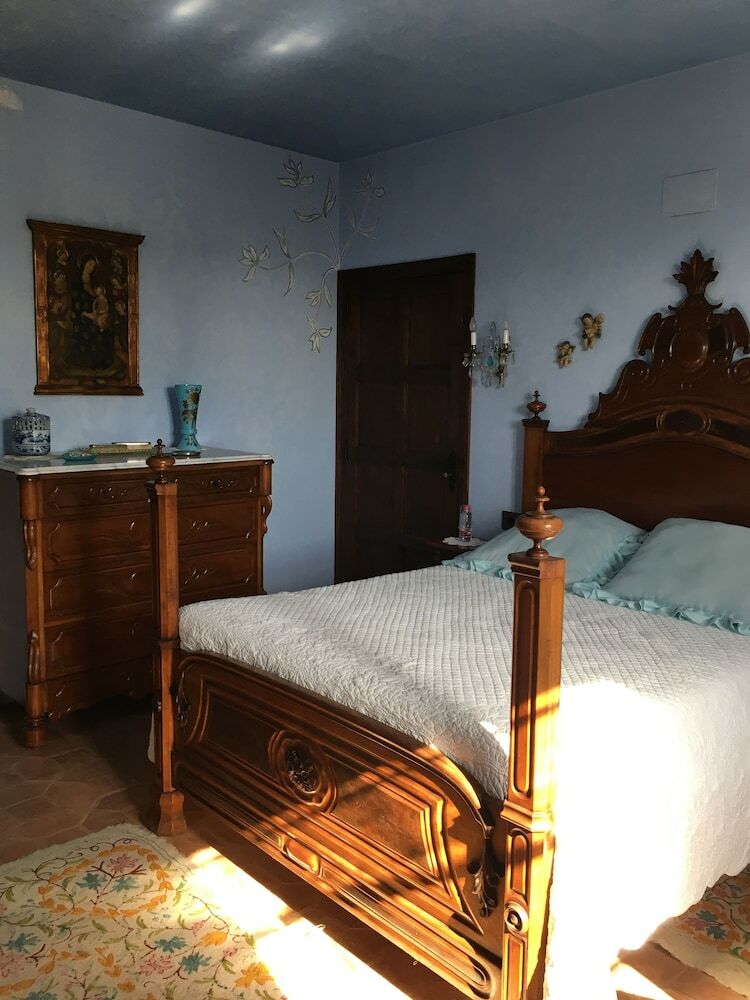 Hotel Masia Can Vive