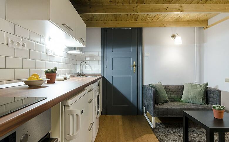Lime And Mint Apartments