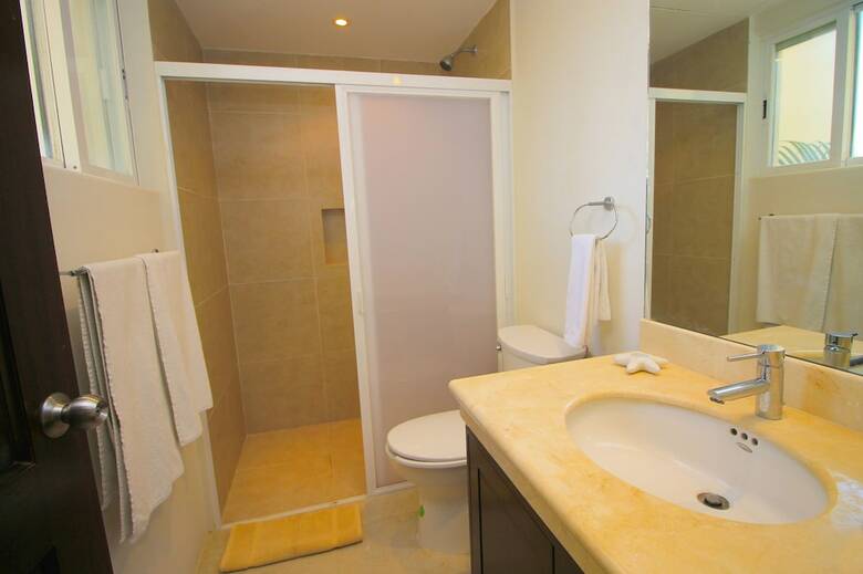 Apartamentos Luna Maya Beautiful 2br Beach Condo