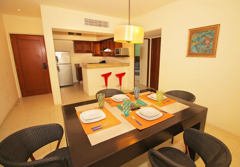 Apartamentos Luna Maya Beautiful 2br Beach Condo