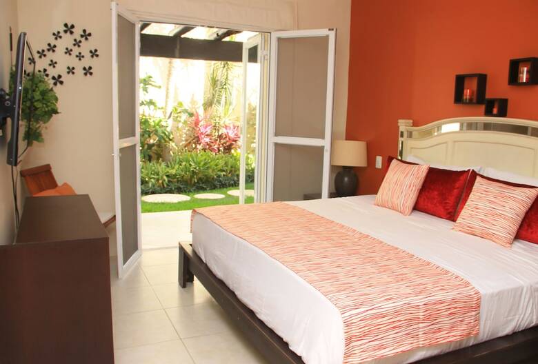 Apartamentos Luna Maya Beautiful 2br Beach Condo