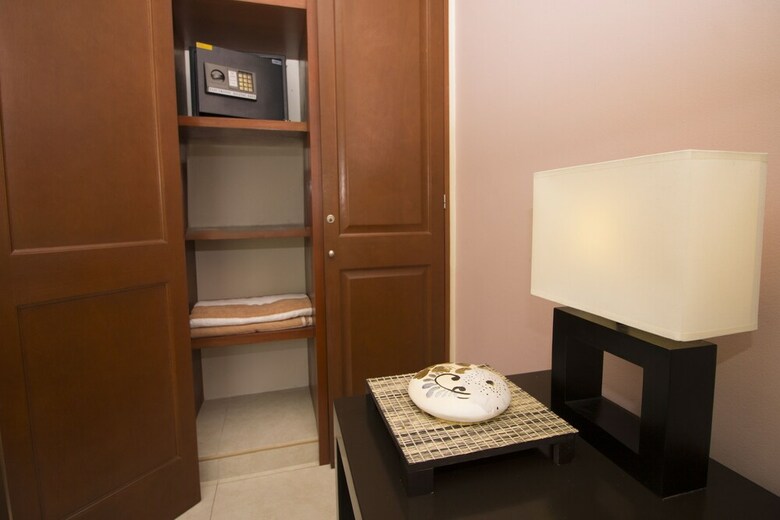 Apartamentos Luna Maya Beautiful 2br Beach Condo