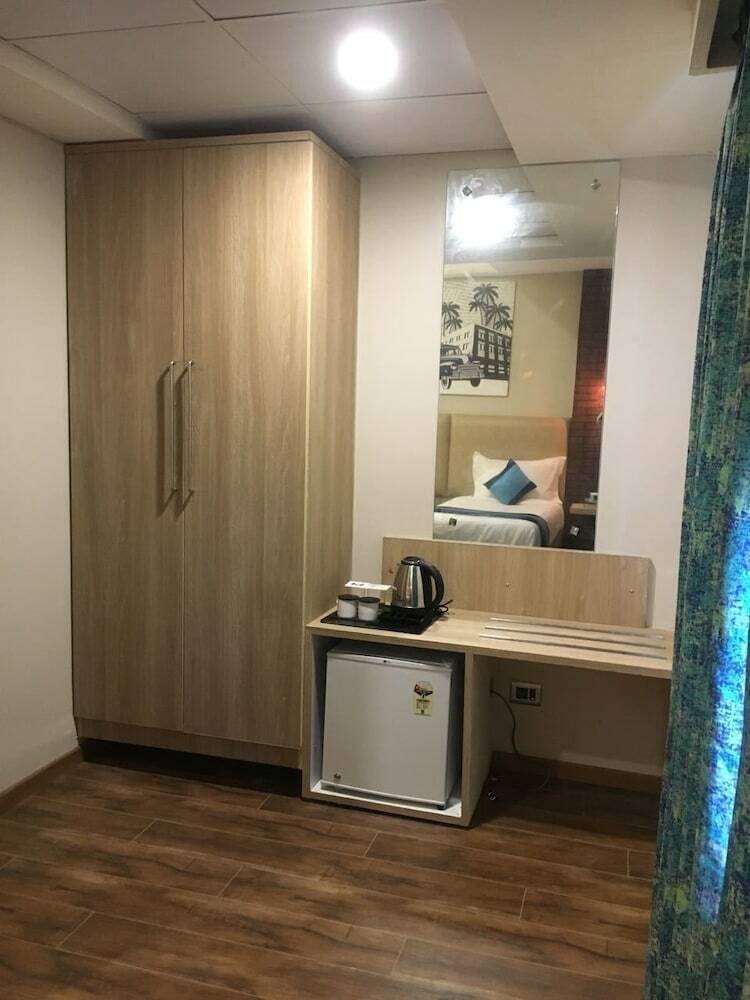 Hotel Mint Otm
