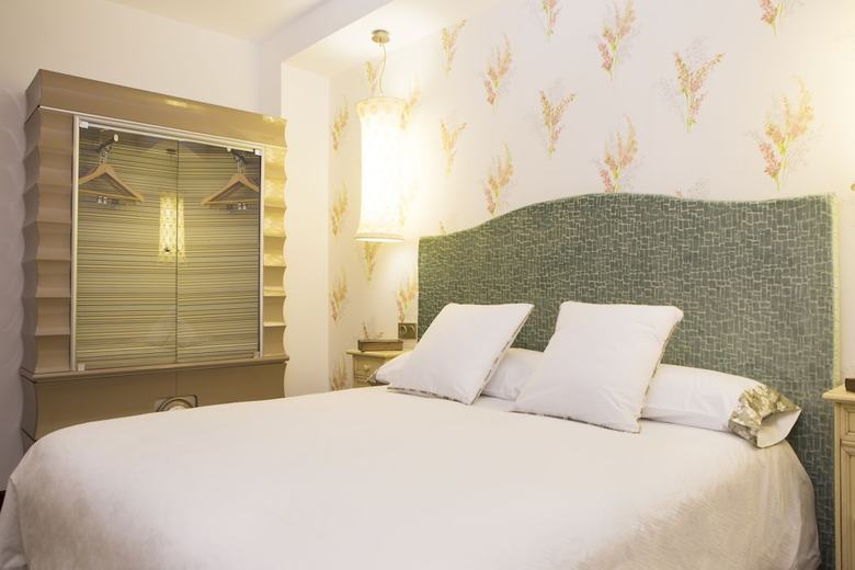 Hotel Hierbaluisa