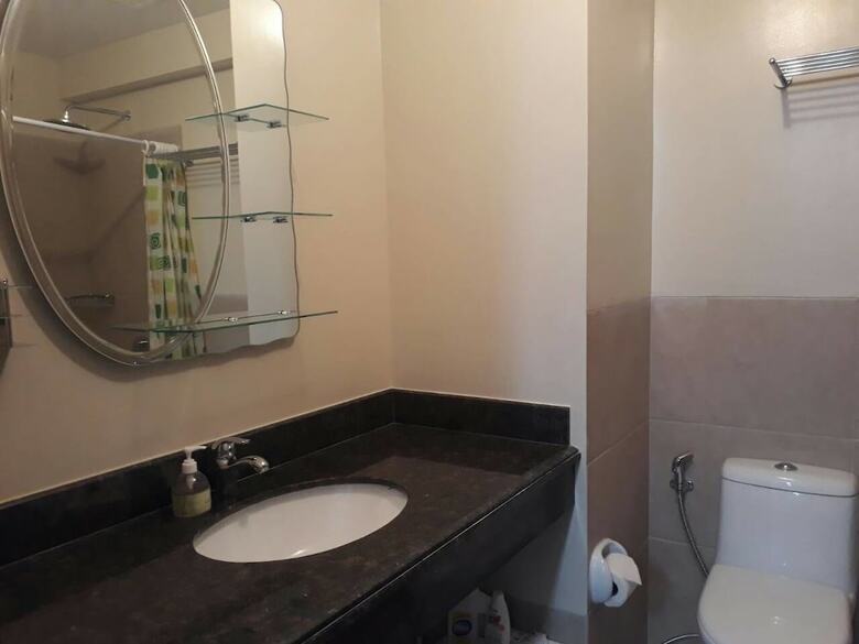 Outlook Ridge Residences