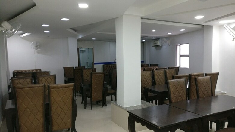 Modesty Hotel