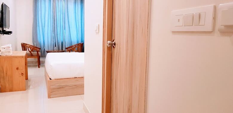 Modesty Hotel