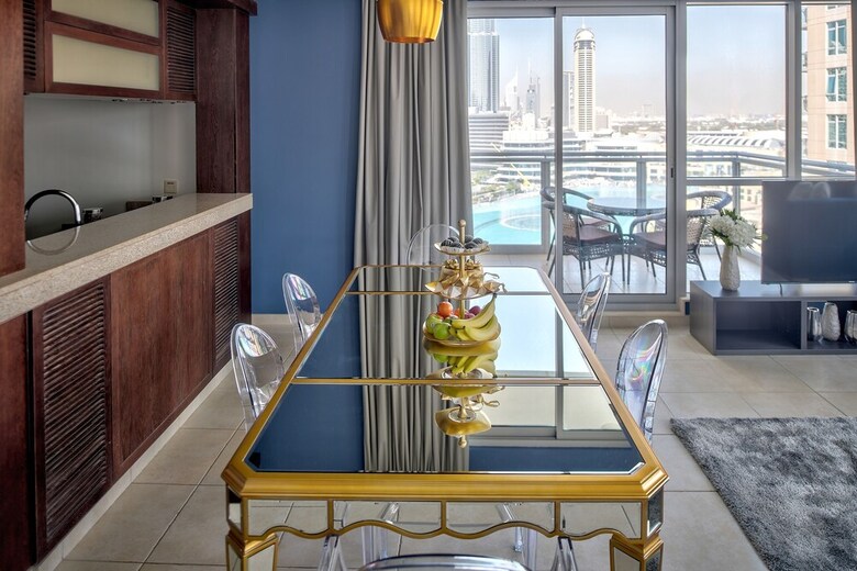 Luxury Staycation - The Residences Tower