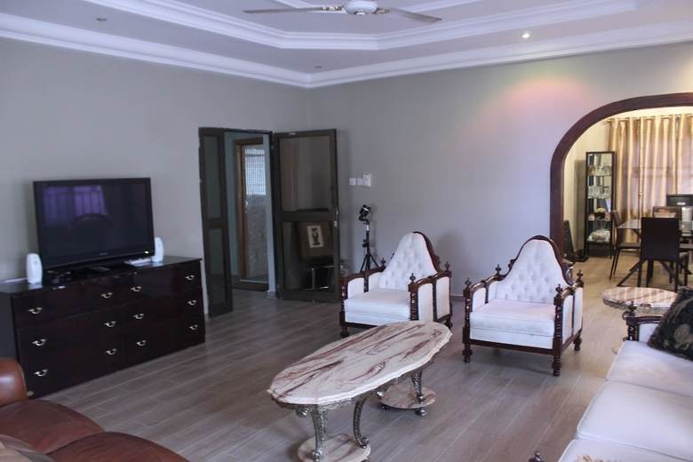 Rose Leat Elegant Bed & Breakfast