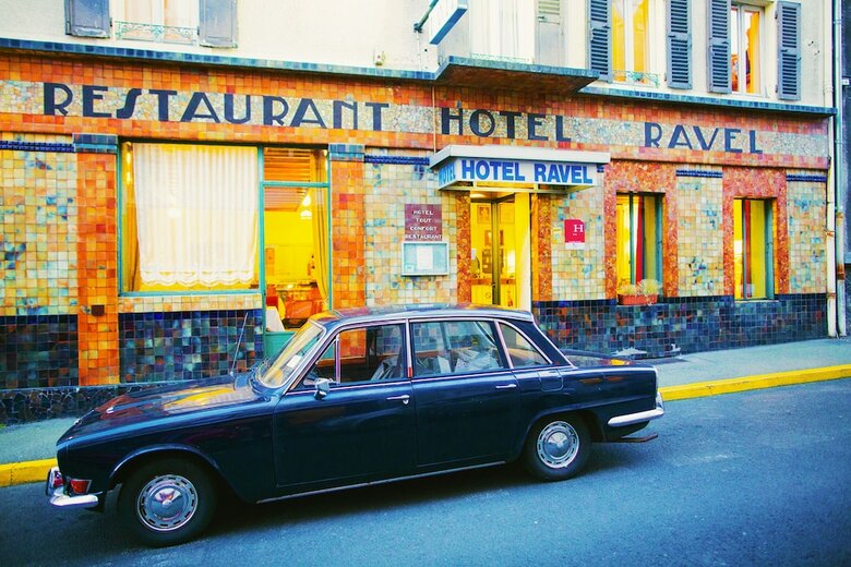 The Old Hotel Ravel