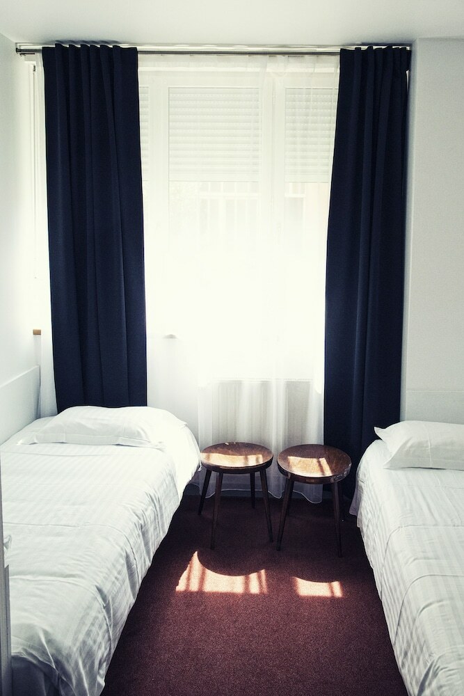 The Old Hotel Ravel